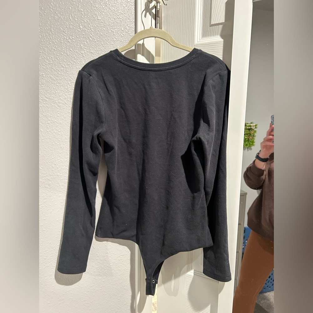NUUDS BLACK RIBBED BODYSUIT SIZE L